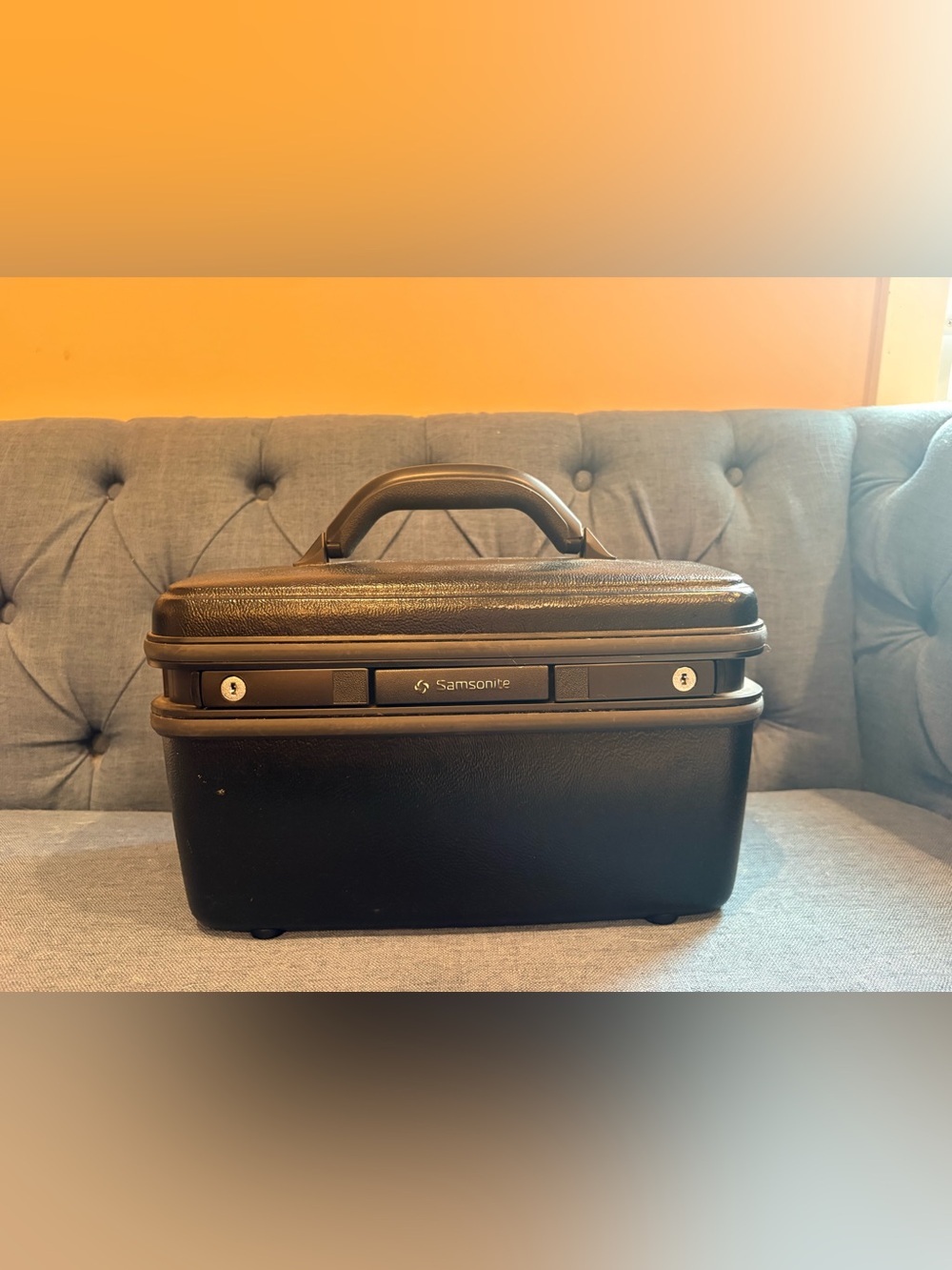 Vintage Medium Black hardshell storage carrying case by Samsonite